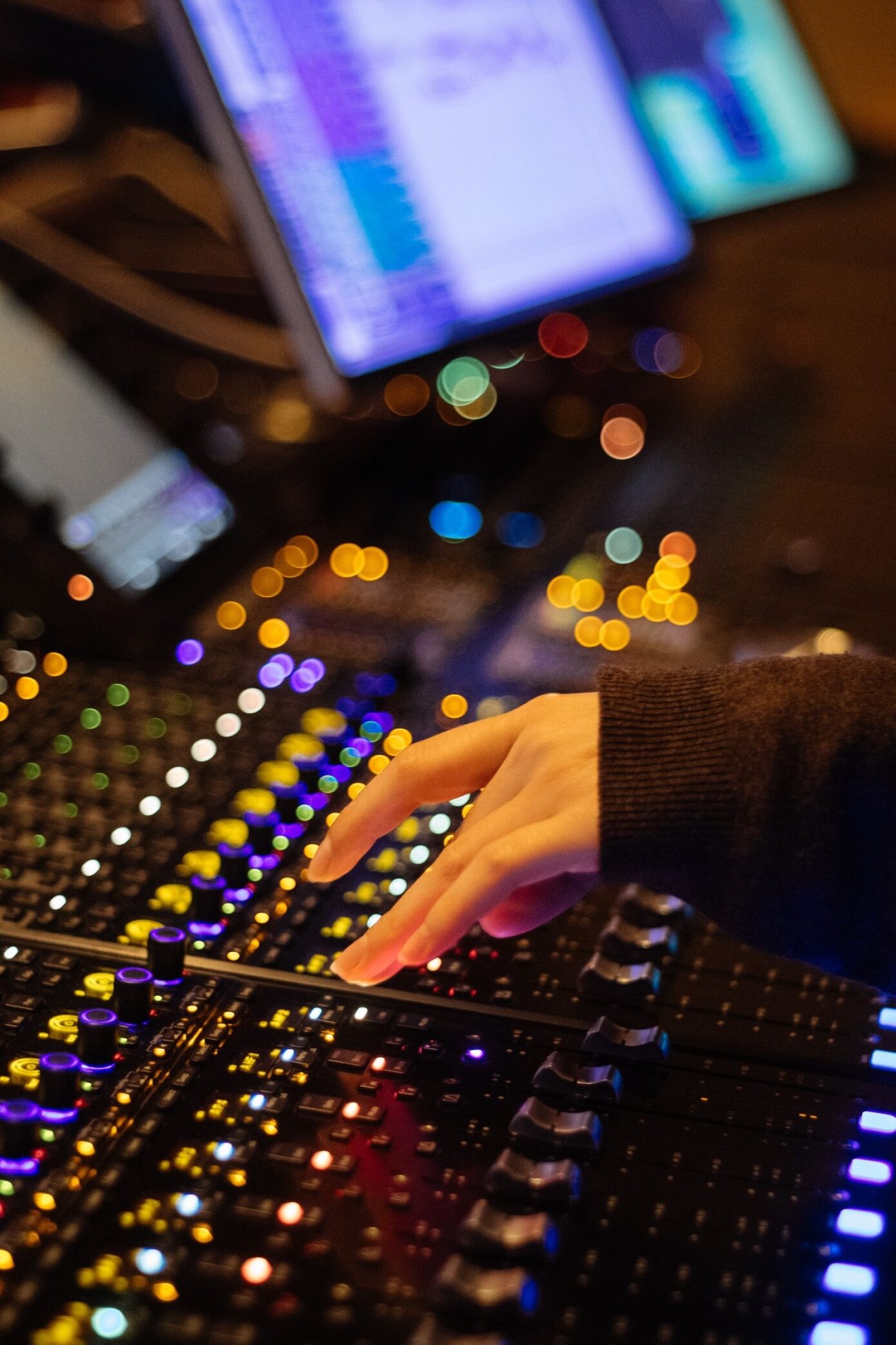 HP   Polyson Studio